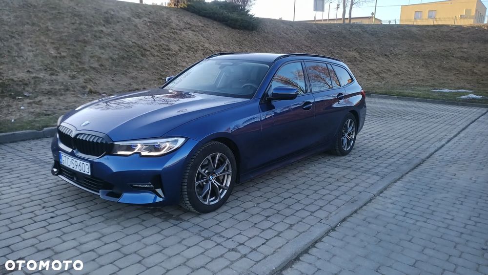 BMW Seria 3 330d xDrive M Sport - 9