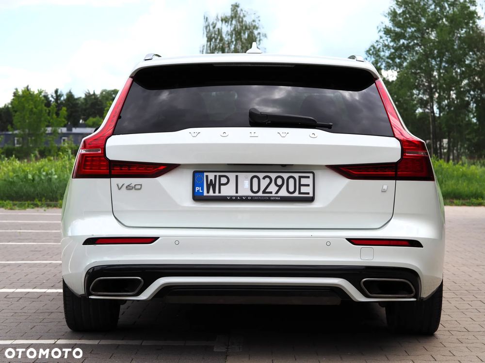 Volvo V60 T4 R-Design - 6
