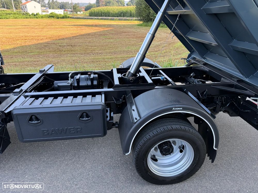 Toyota Dyna M 35.25 3.0 D4D Basculante - 9