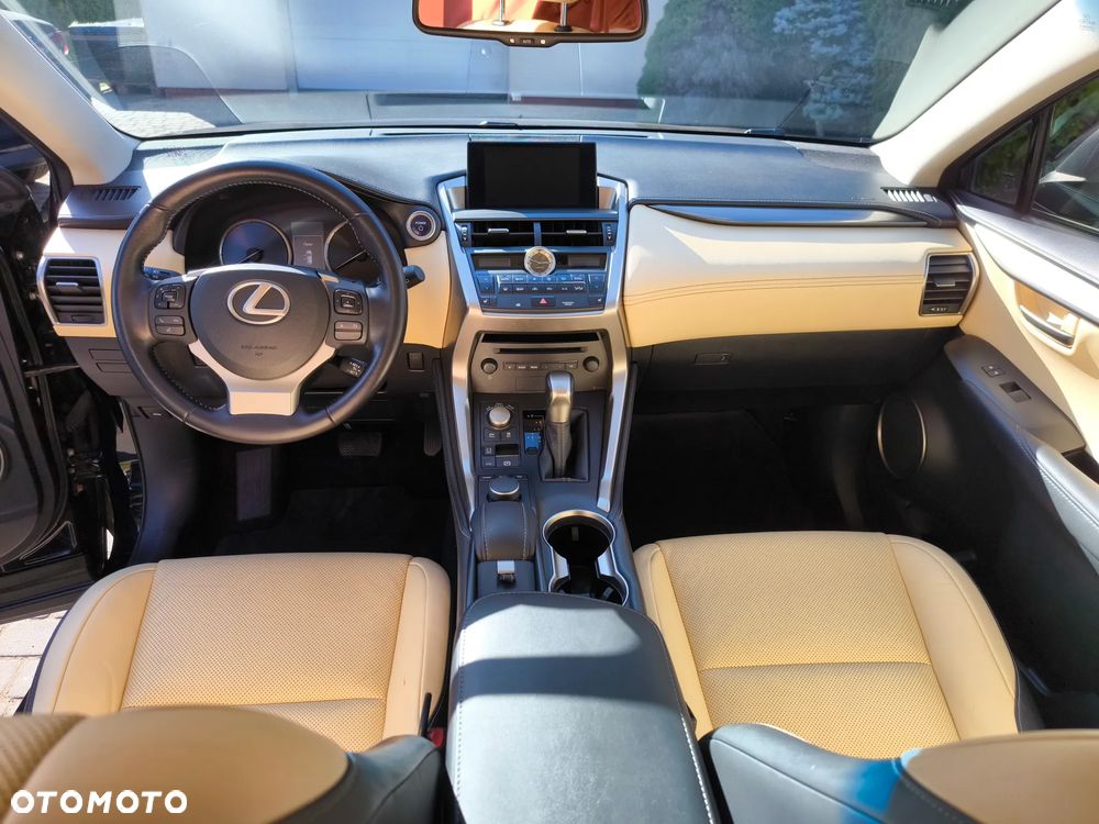 Lexus NX 300h Comfort AWD - 8