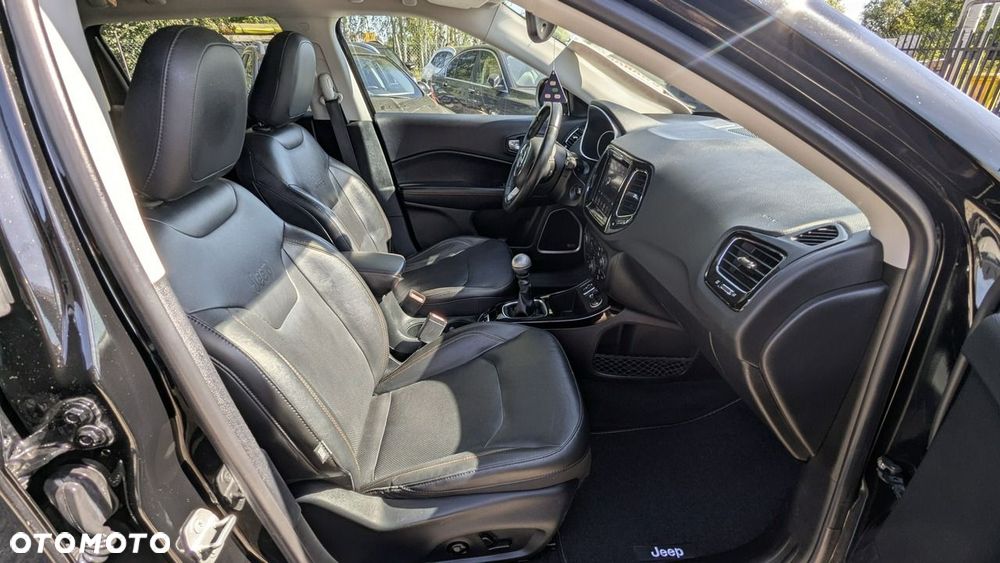 Jeep Compass - 21