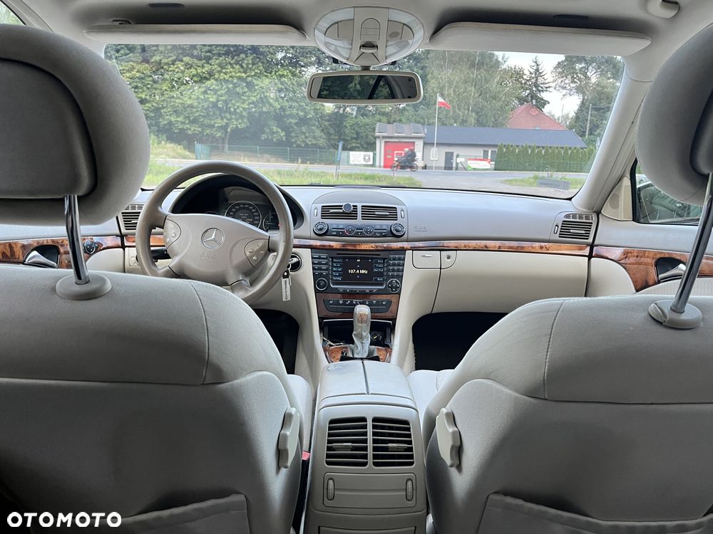 Mercedes-Benz Klasa E 280 CDI Elegance - 26