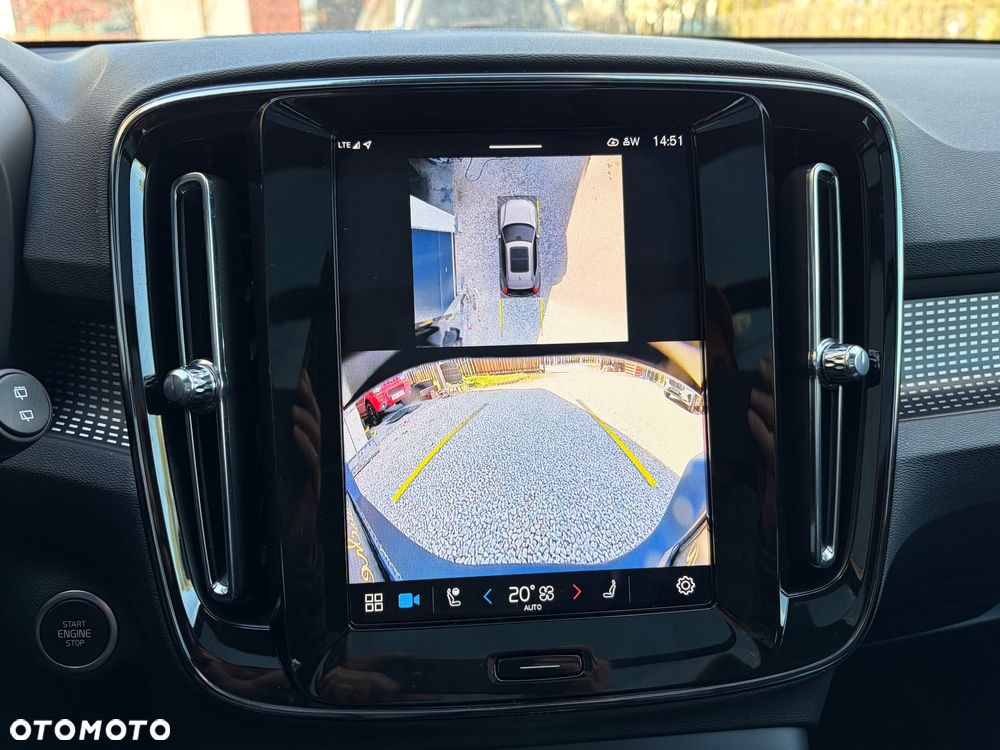 Volvo XC 40 B3 B DKG Ultra Black Edition - 24