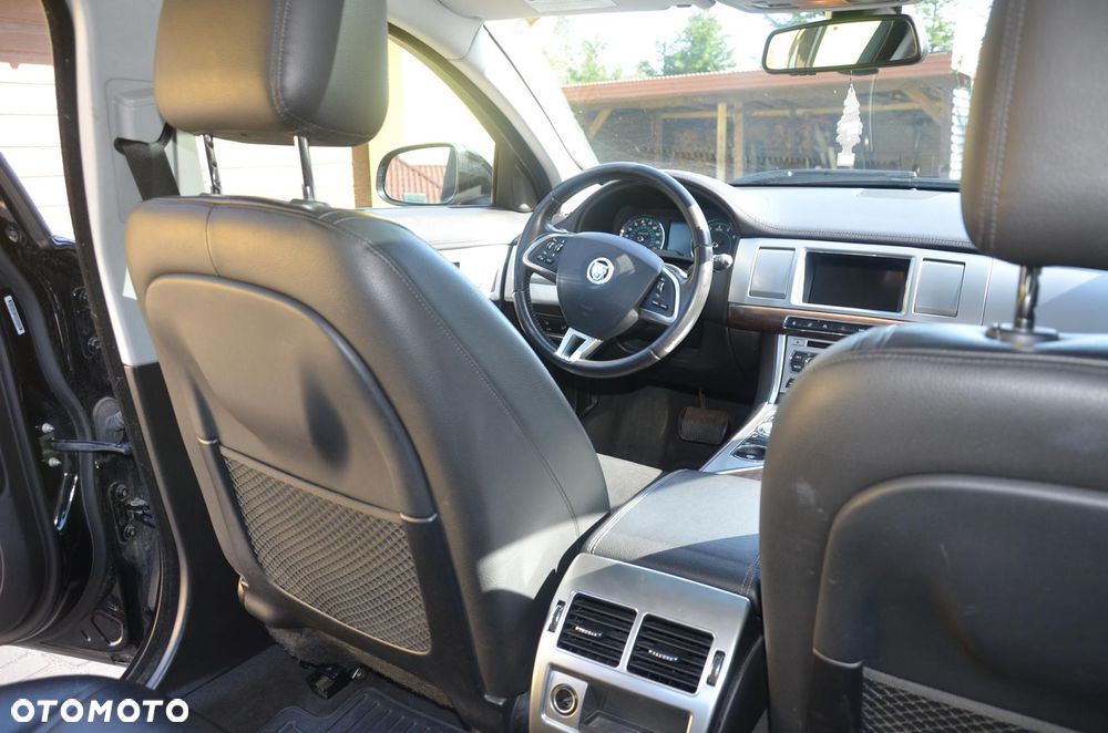 Jaguar XF 3.0 V6 Kompressor AWD - 6