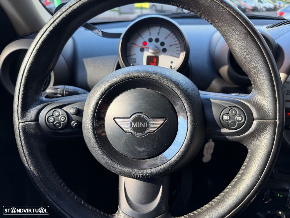 MINI Countryman Cooper D - 12