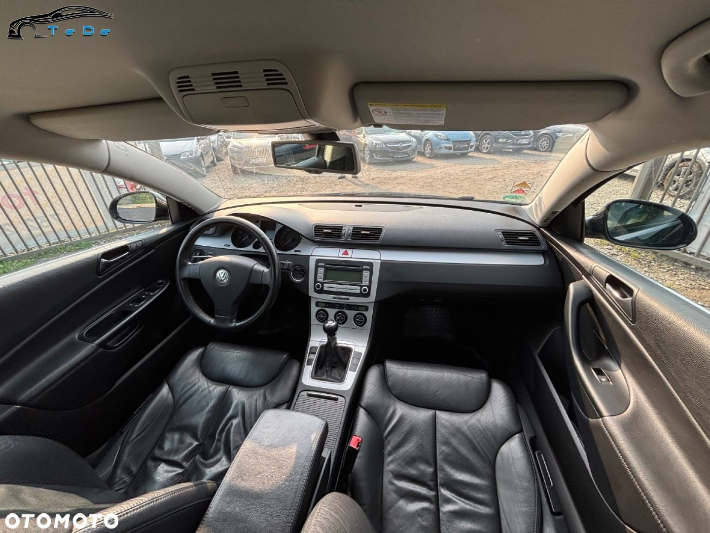 Volkswagen Passat 1.6 Comfortline - 16