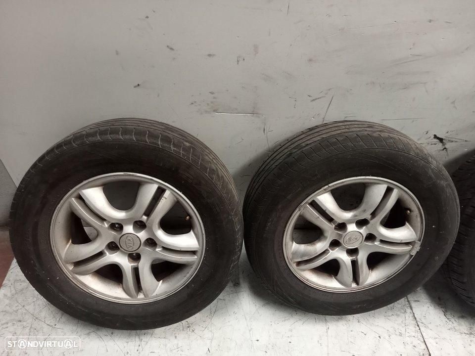 CONJUNTO DE PNEUS KIA SPORTAGE KM - 3