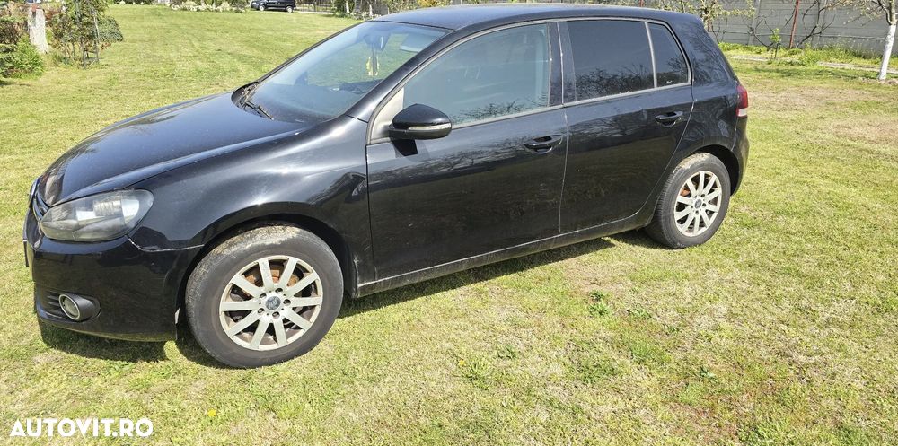 Volkswagen Golf - 5