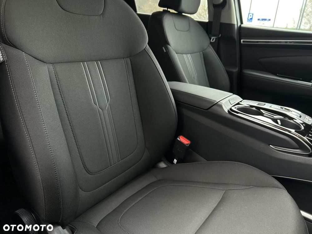 Hyundai Tucson 1.6 T-GDi HEV Executive 4WD - 21