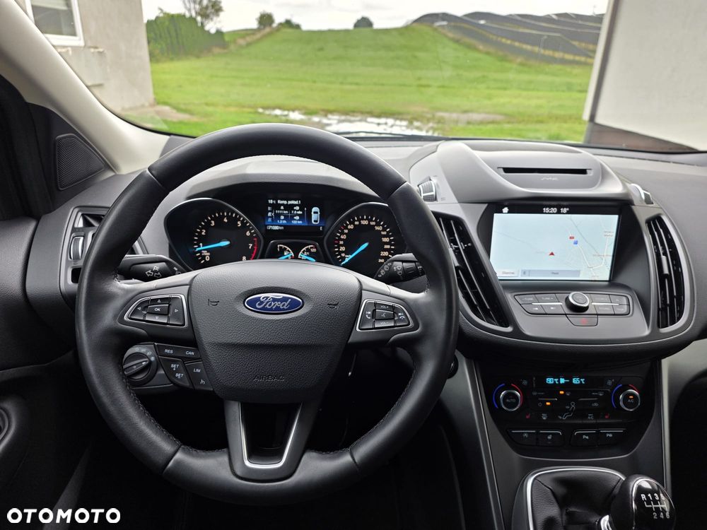Ford Kuga 1.5 EcoBoost 2x4 Cool & Connect - 16