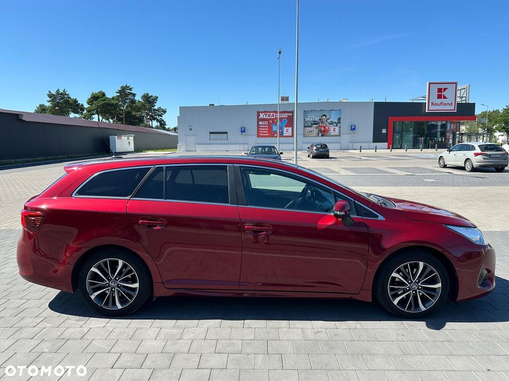 Toyota Avensis 2.0 Prestige MS - 10