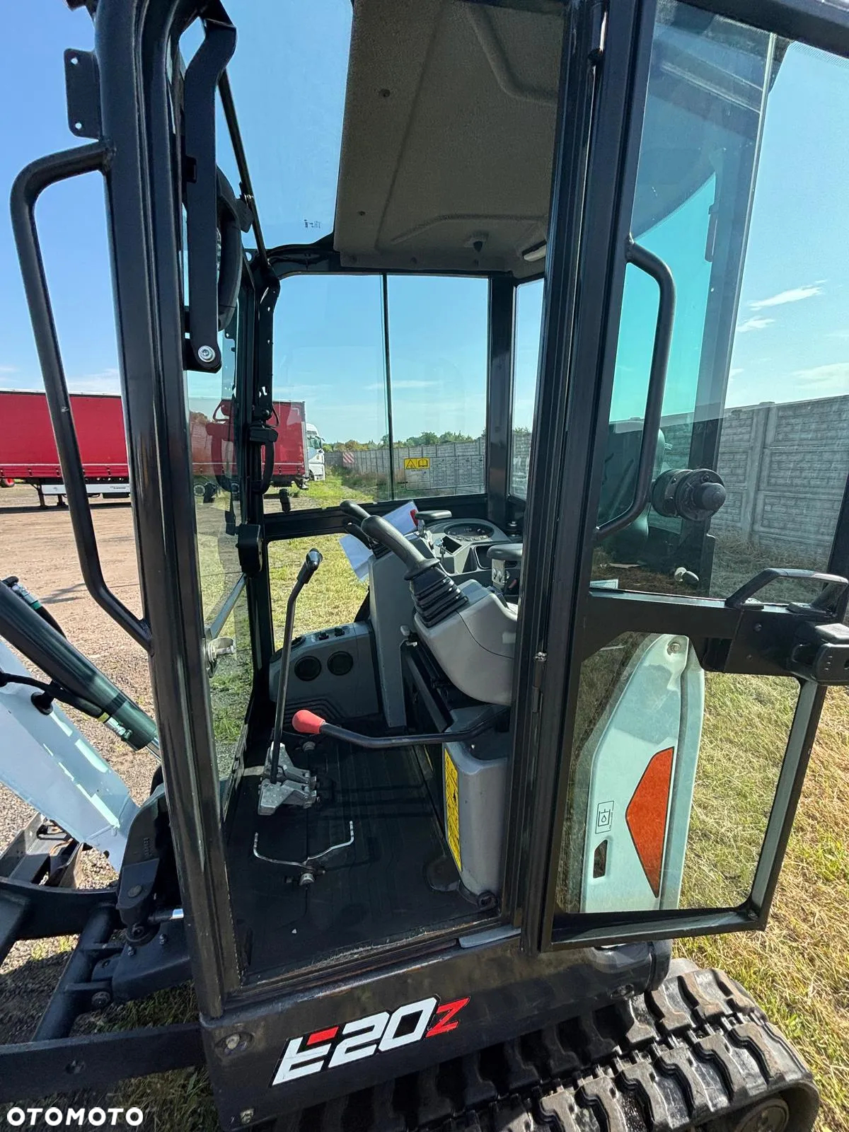 Bobcat E20Z 2024 679 mth Minikoparka 2t Kciuk ZTS LONG ARM Gwarancja - 6