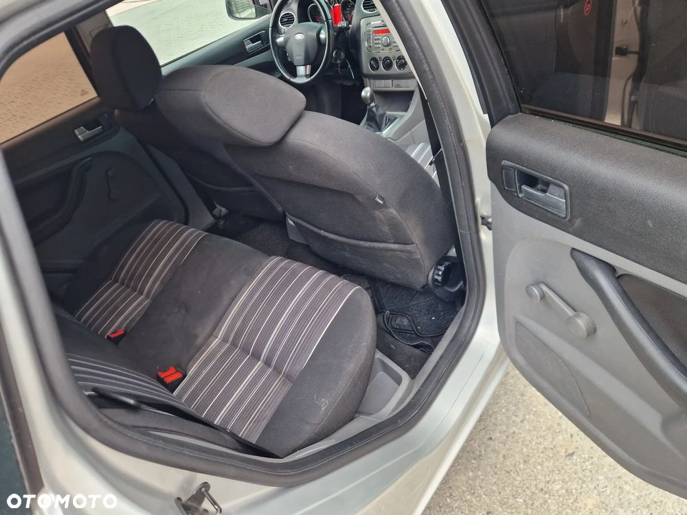 Ford Focus - 11