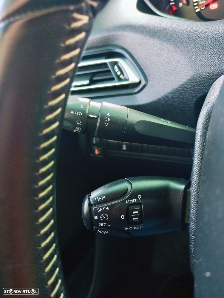 Peugeot 308 1.5 BlueHDi Business Line - 12