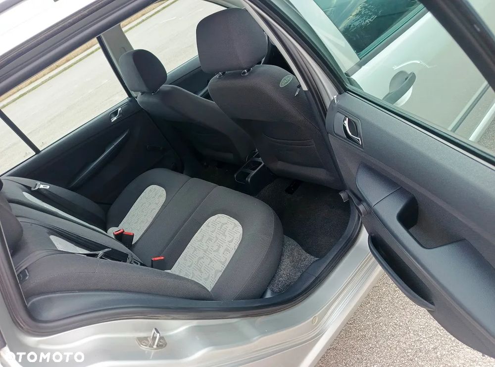 Skoda Fabia 1.4 16V Combi Elegance - 21