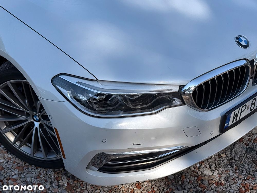 BMW Seria 5 530i Luxury Line - 2