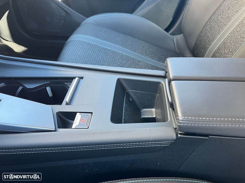 Peugeot 308 SW PureTech 130 EAT8 Allure - 26