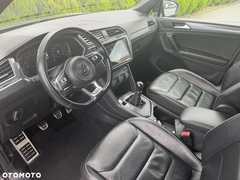 Volkswagen Tiguan 2.0 TDI SCR R-Line - 12