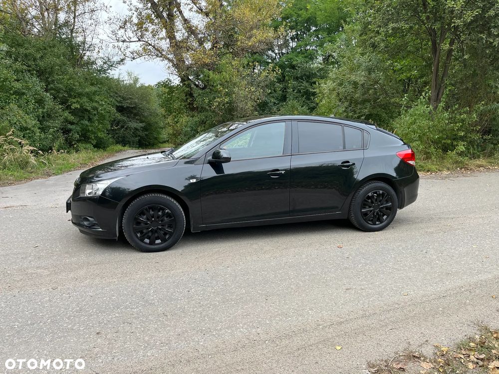 Chevrolet Cruze 1.6 LT - 8