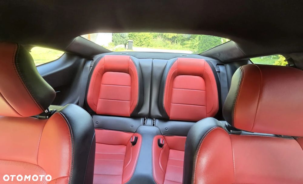 Ford Mustang - 10
