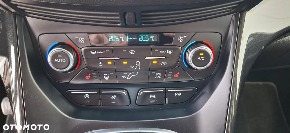 Ford Kuga - 24
