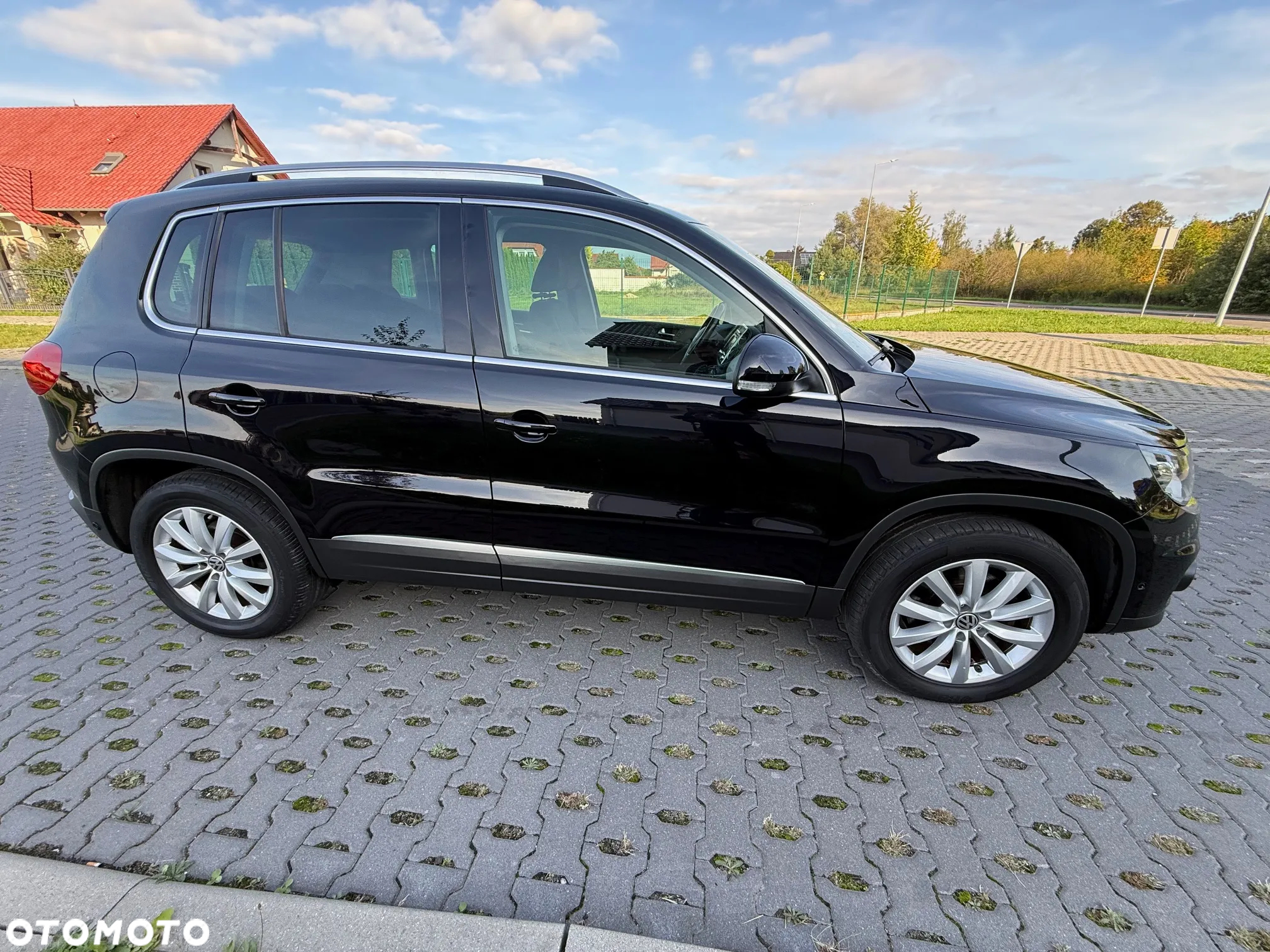 Volkswagen Tiguan 2.0 TDI DPF 4Motion BlueMotion Technology DSG Exclusive - 9