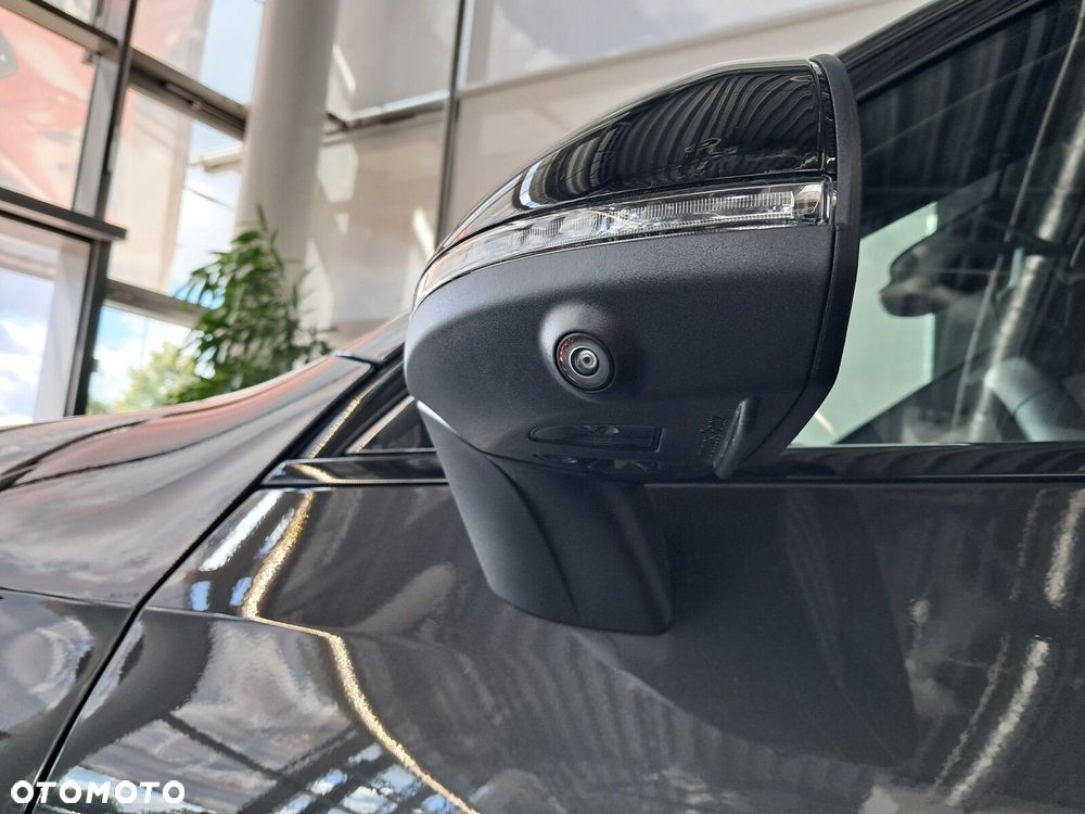 Mercedes-Benz GLC - 13