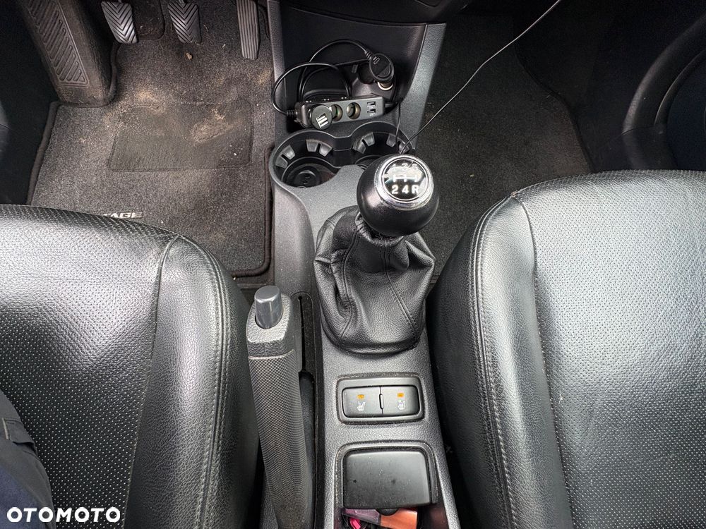 Kia Sportage 2.0 2WD Cup - 25