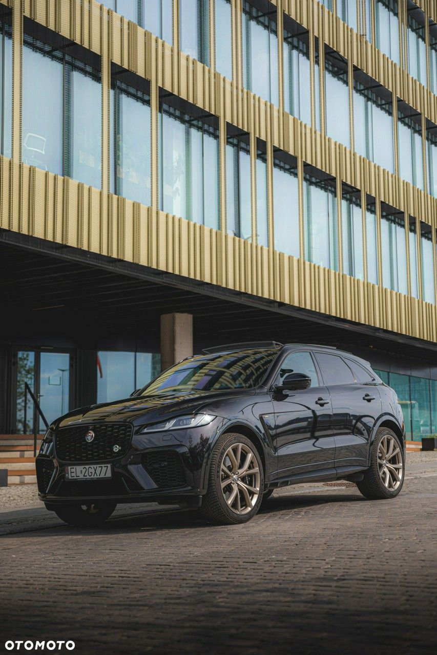 Jaguar F-Pace - 12