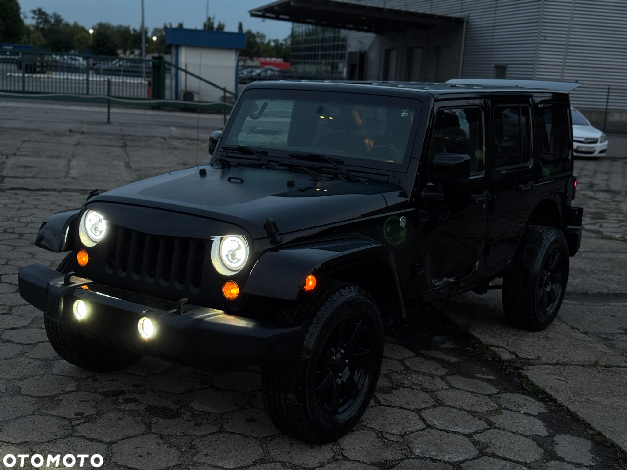 Jeep Wrangler Unlimited Hard-Top 3.6 Automatik Sahara - 11