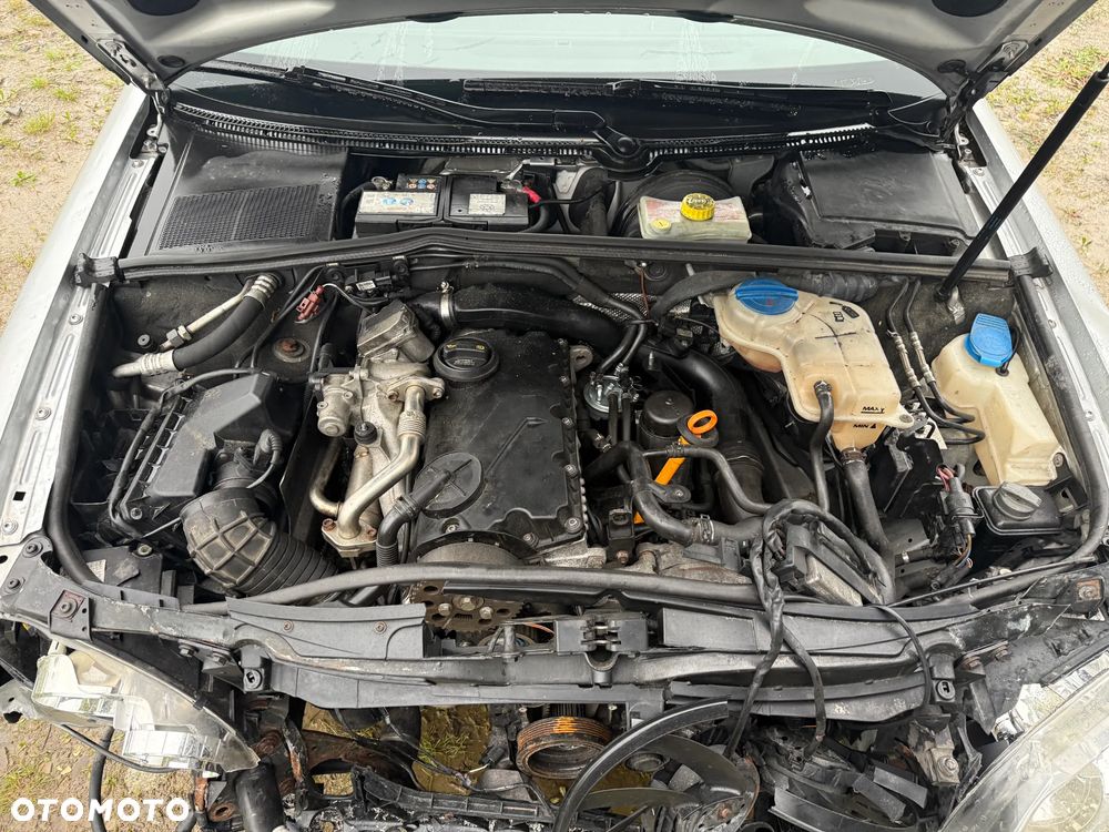 Audi A4 Avant 2.0 TDI DPF Quattro - 5