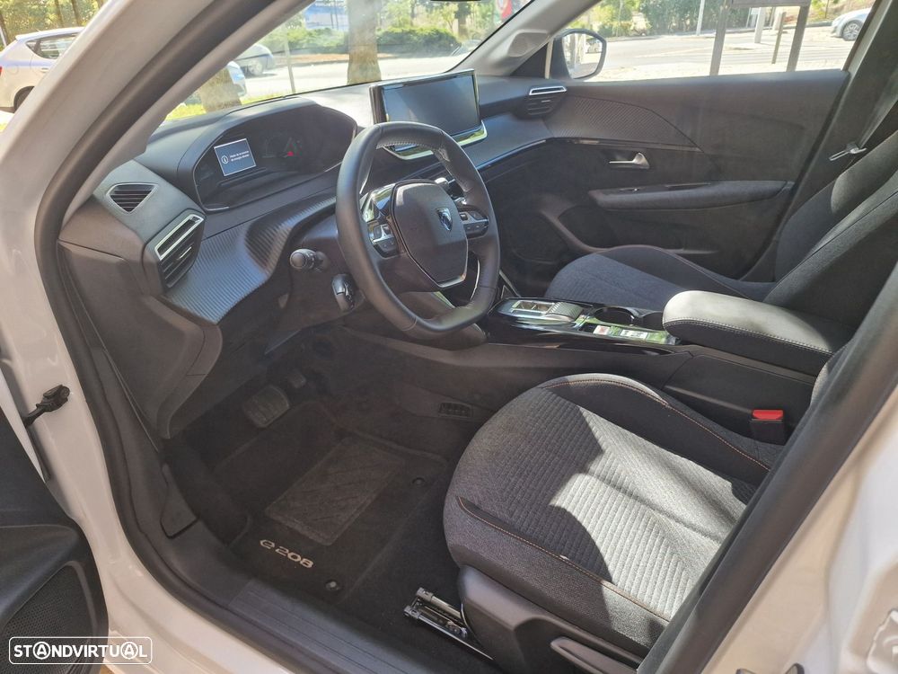 Peugeot e-208 50 kWh Style - 27