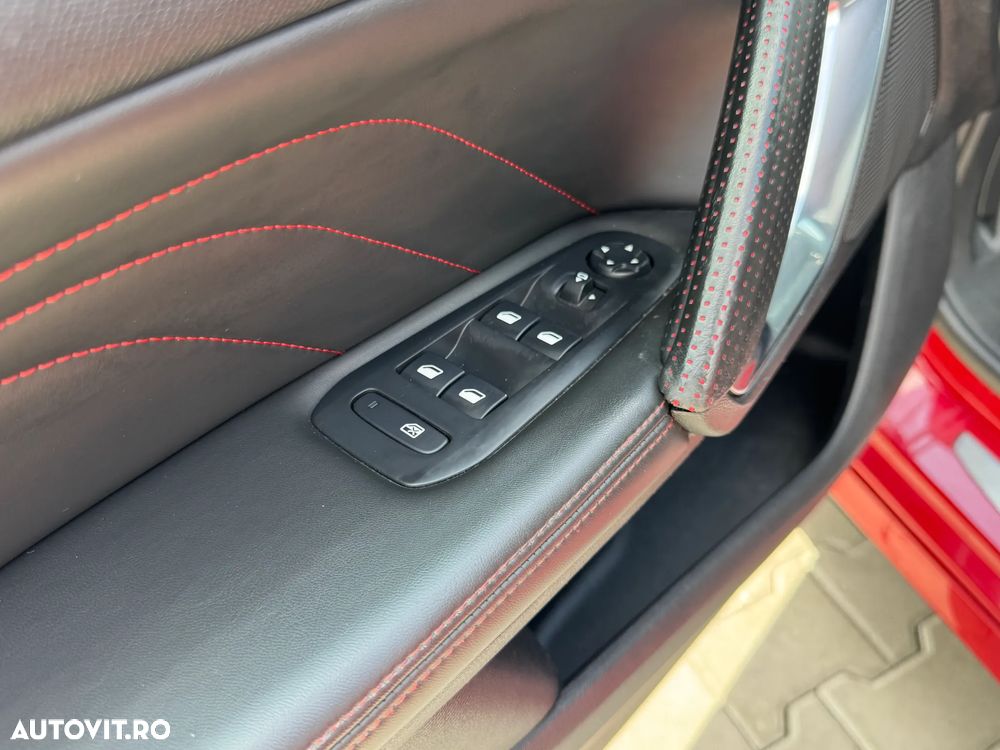 Peugeot 308 BlueHDi 180 EAT6 GT - 11