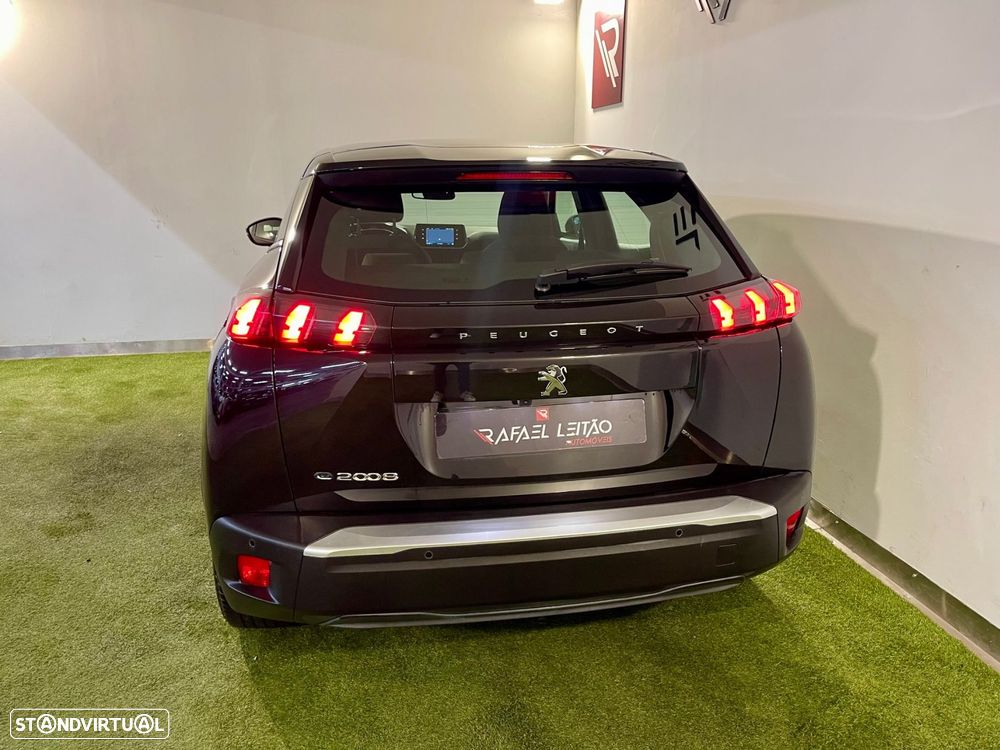 Peugeot e-2008 50 kWh Style - 8