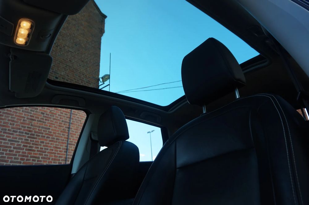 Nissan Qashqai 1.6 dCi TEKNA - 21