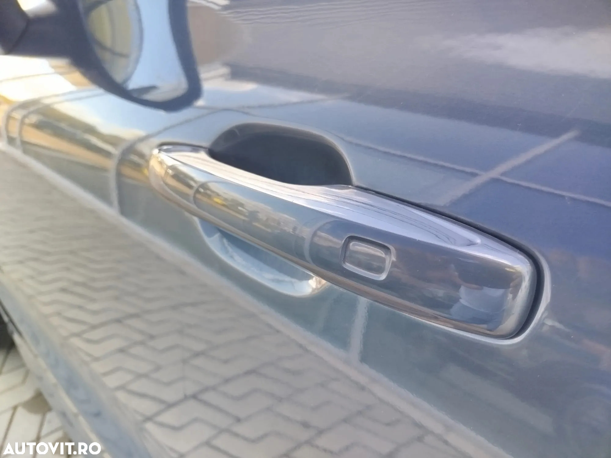Volvo XC 60 B4 MHEV Momentum Pro - 9