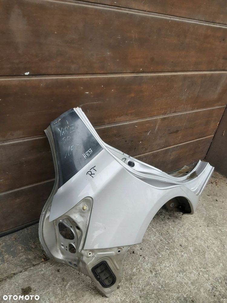 Toyota Yaris III błotnik prawy tył ćwiartka prawa 5D - 3