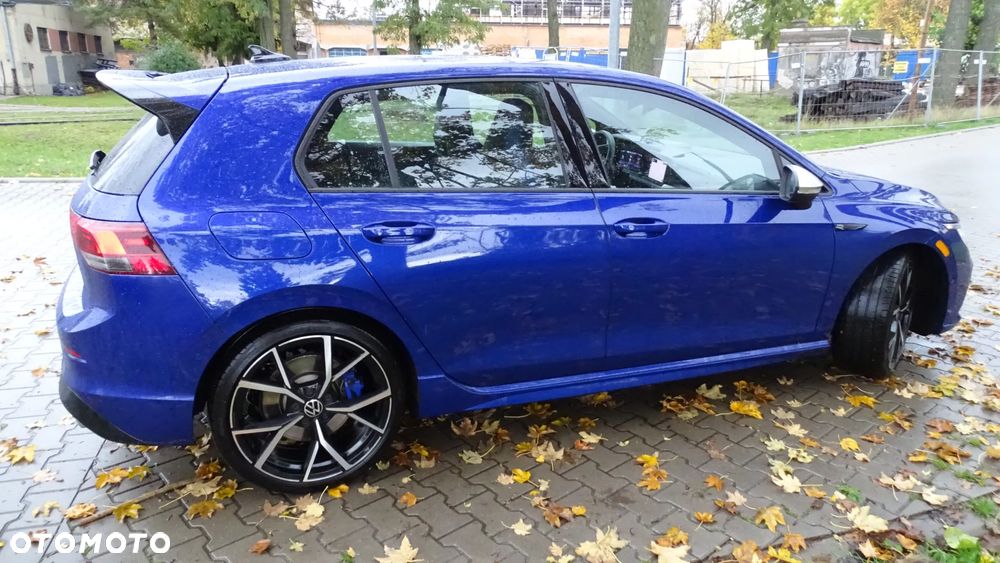 Volkswagen Golf - 25