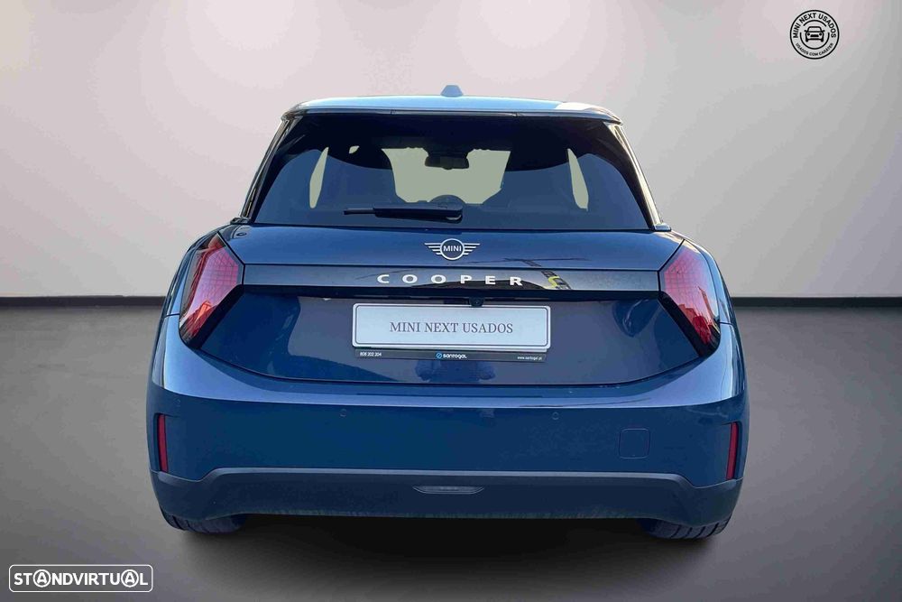 MINI 3 Portas Cooper SE Classic M - 4