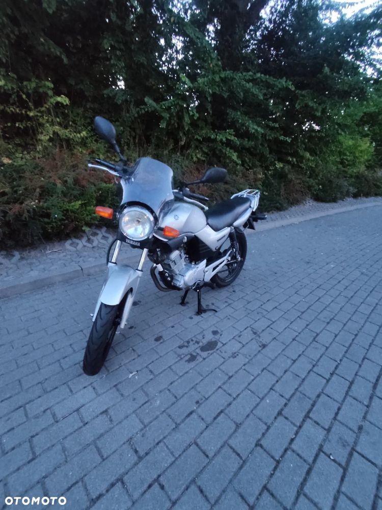 Yamaha YBR - 12