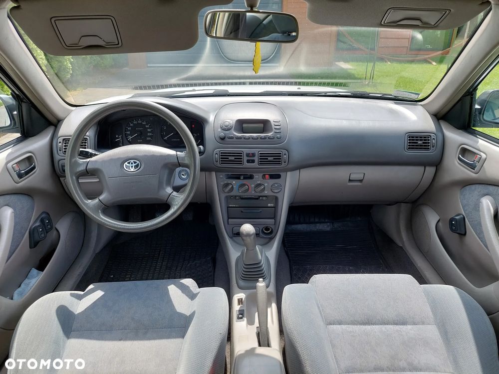 Toyota Corolla 1.4 Terra2 - 12