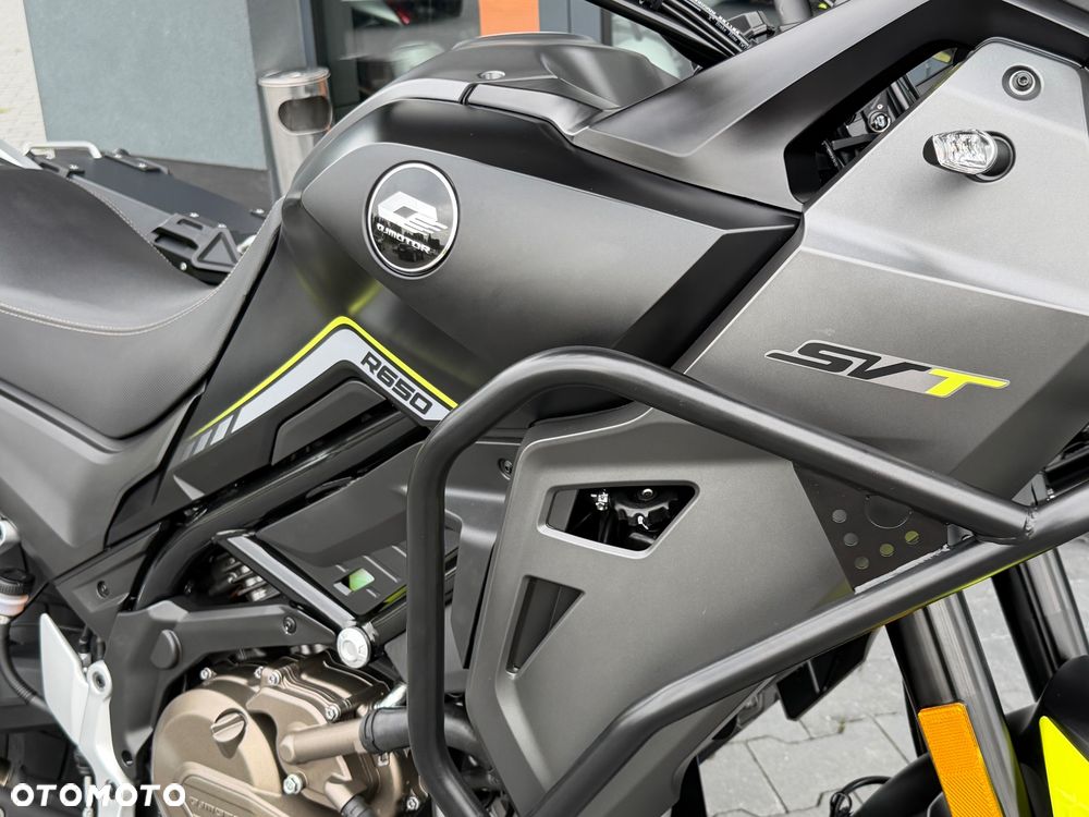 QJMOTOR SVT 650X - 17