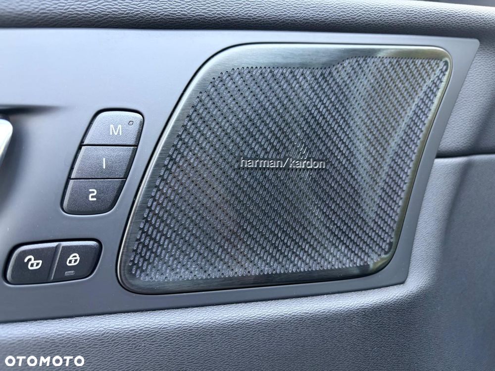 Volvo XC 60 - 19