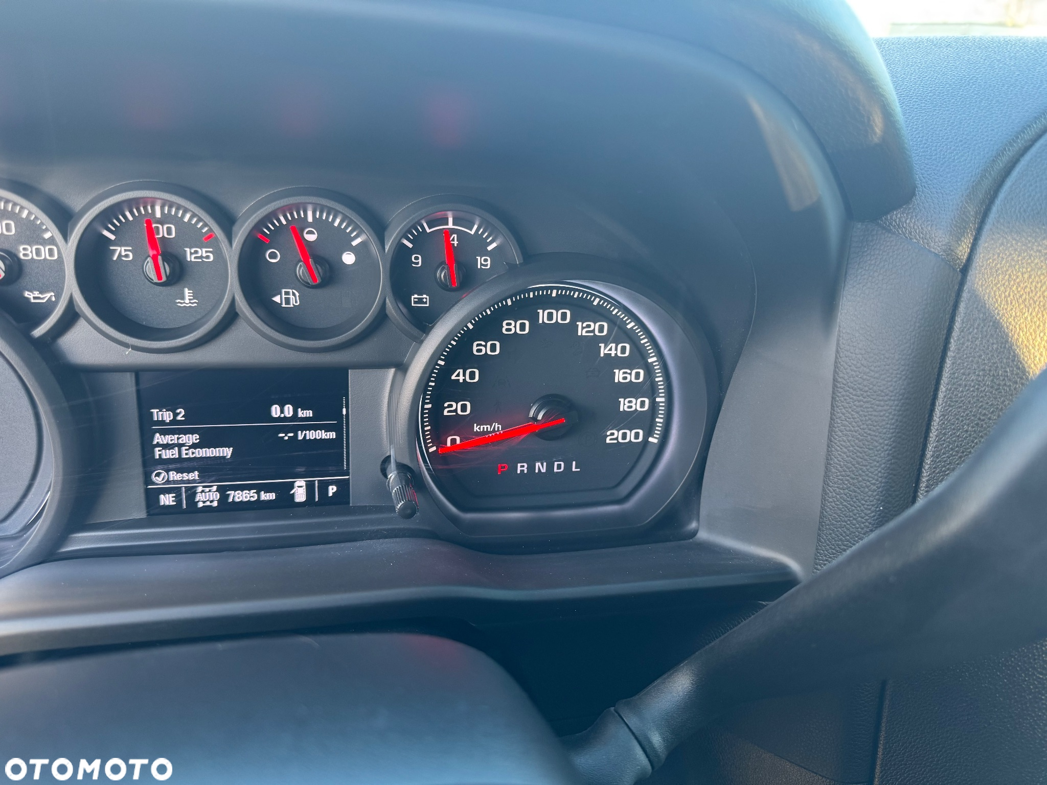 Chevrolet Silverado - 31