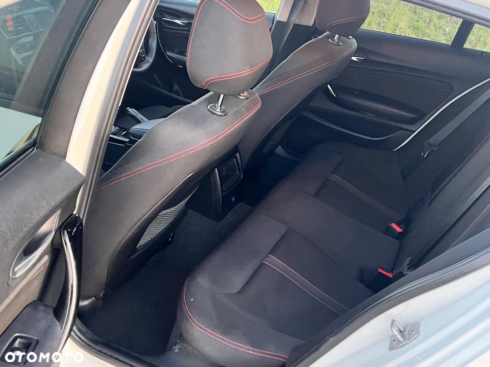 BMW Seria 1 116d EfficientDynamics Sport Line - 15
