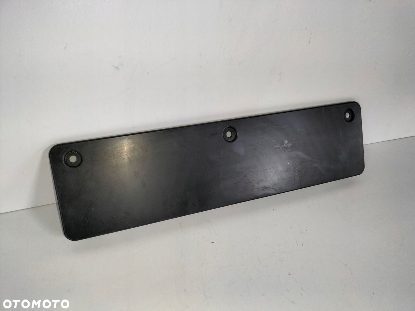 Podkładka pod tablicę rejestracyjną przód VW GOLF VIII 8 LIFT 23- - 2