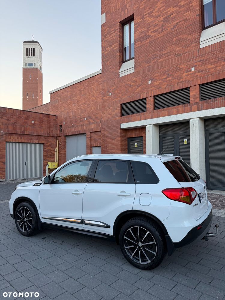 Suzuki Vitara 1.6 XLED 2WD - 25
