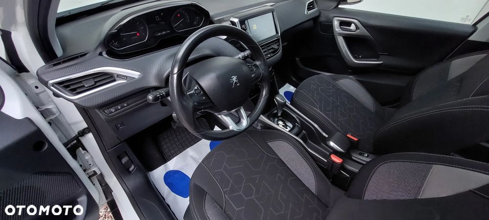 Peugeot 2008 PureTech 110 Stop&Start EAT6 Active - 19