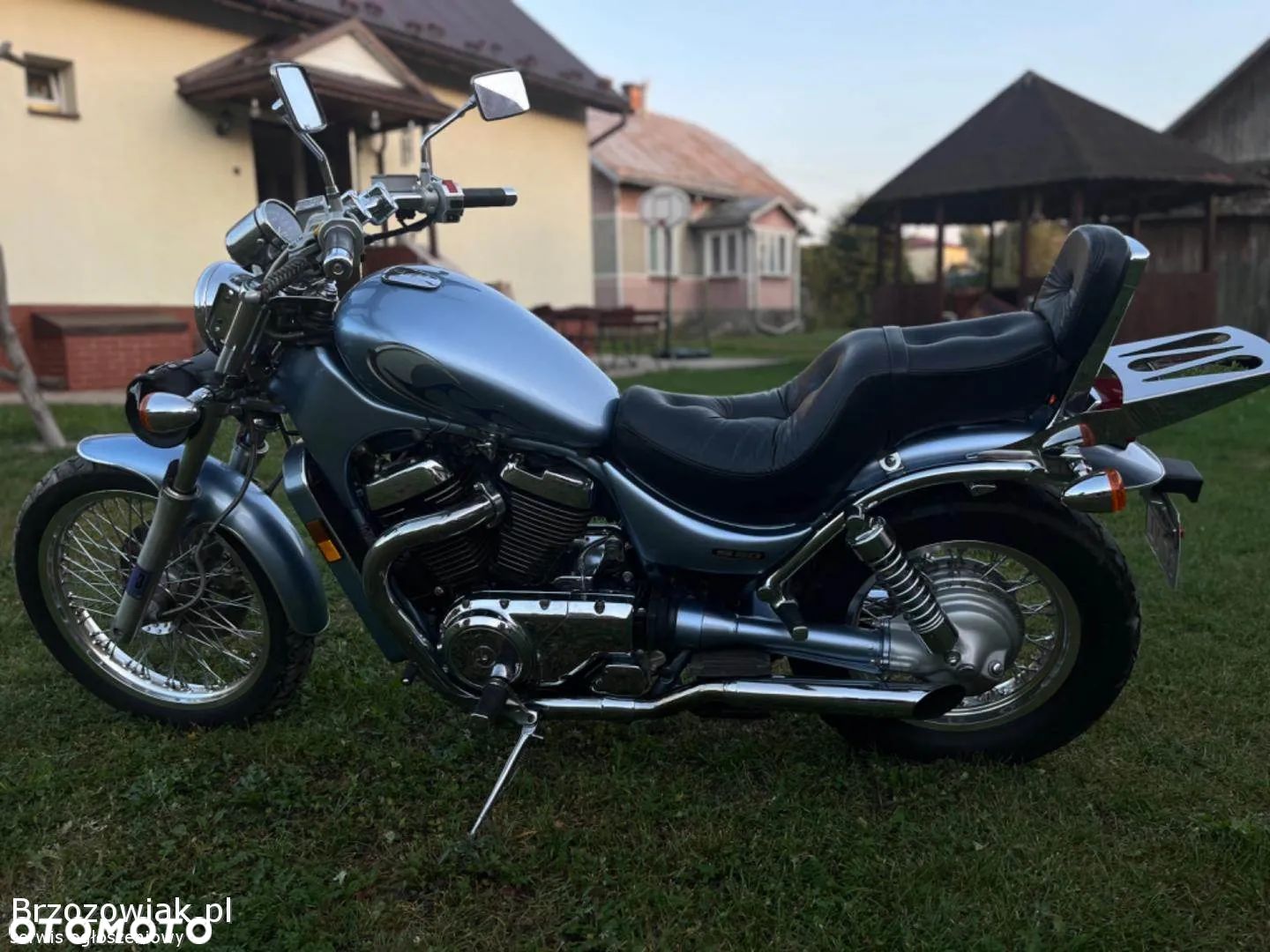 Suzuki Intruder - 1