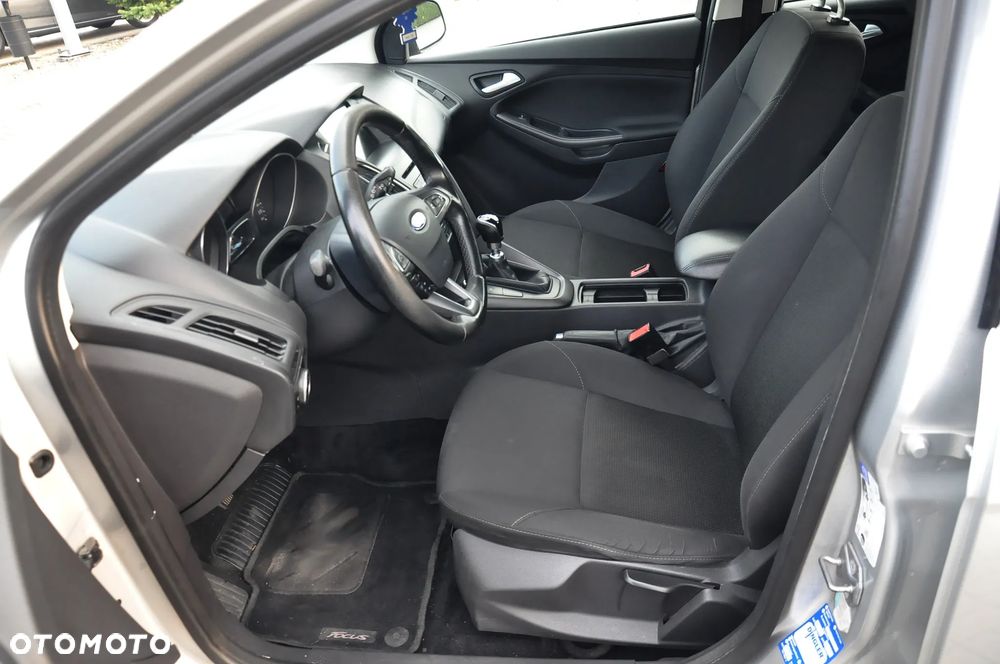 Ford Focus 1.5 TDCi DPF Start-Stopp-System Business - 26